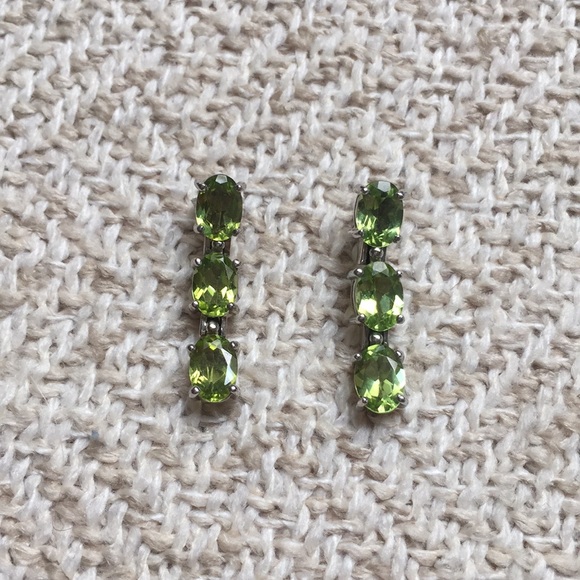 Peridot sterling drop earrings Lovely! ❣️ - Picture 2 of 4